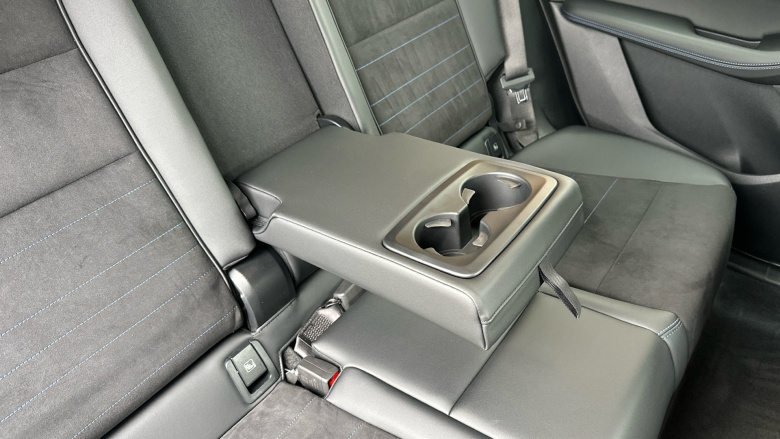 BMW 2 Series 225e xDrive M Sport 5dr DCT Hatchback